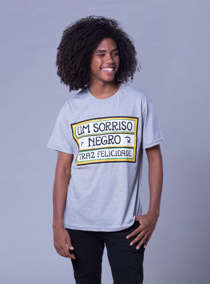 Camiseta Sorriso Negro